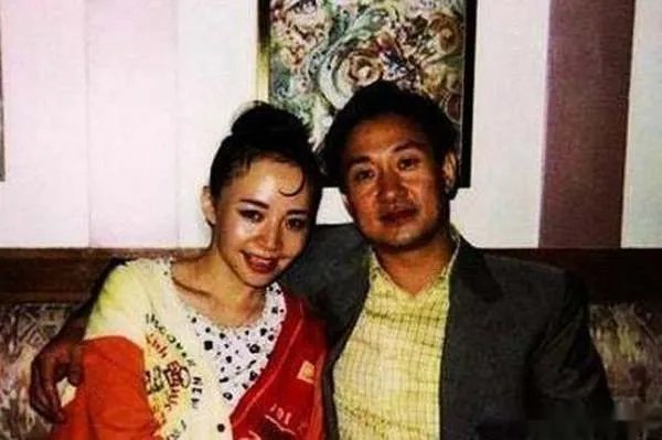 宋丹丹的恋情为何如此坎坷？