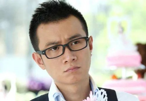 爆出姚笛还没有结婚，而现在文章离婚了，他俩会在一起吗？