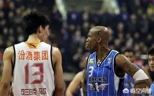 马布里当年在球员通道暴打山西队球迷被围堵大巴车，当时是怎么回事？