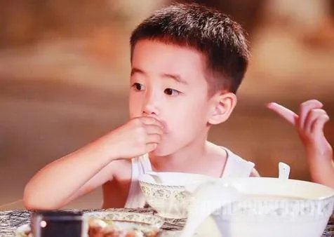 如何看待超萌星二代Jasper就读国际学校，学费一年约人民币13万？