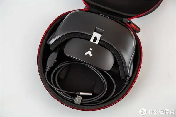 GOOVIS Young评测：800英寸+私密+移动便携，属于新时代的显示设备