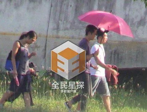 钟汉良的老婆儿子照片：钟汉良妻子曝光（图）