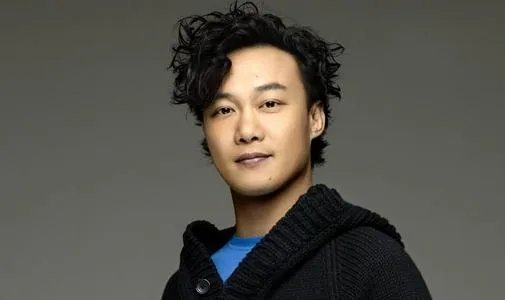 陈奕迅说很久没收入了，但老婆花钱厉害，你怎么看？