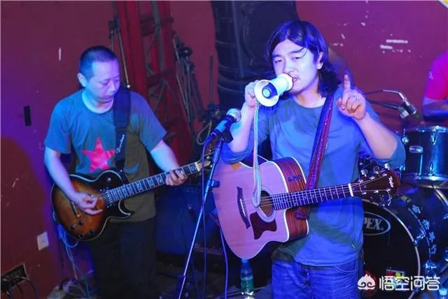 《成都》的小酒馆有什么历史吗？