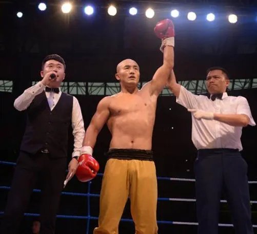 武林风一龙vs播求 中华第一武僧亮相