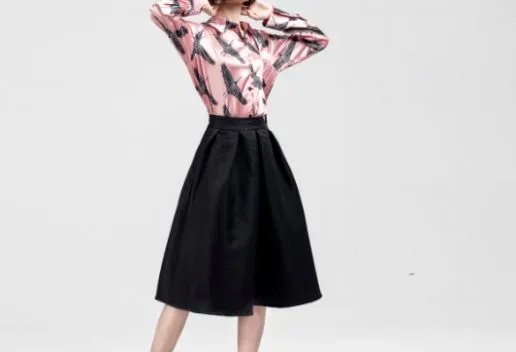 丝巾搭配衣服技巧