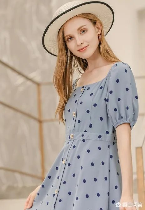 复古的波点裙怎么搭配才好看？