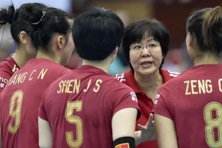 郎平为什么到美国执教？