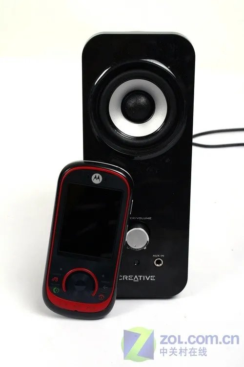 目标直指诺基亚5610 摩托EM35独家评测