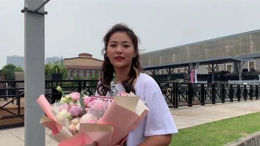 万籽麟和屈楚萧在一起过吗？