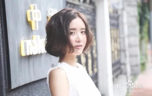 关于唱歌主播的几条专业歌唱发声练习方法