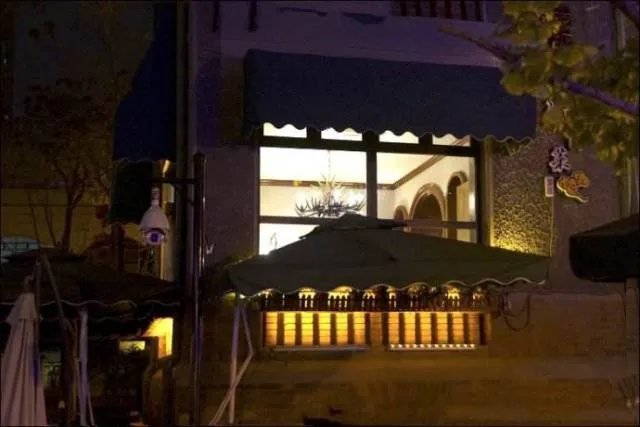 时尚精品生活，来自那束光！