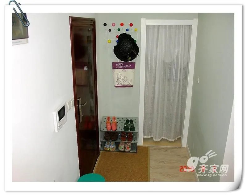 网友打造2室2厅自然纯净简约之家 毕业照&软装心得