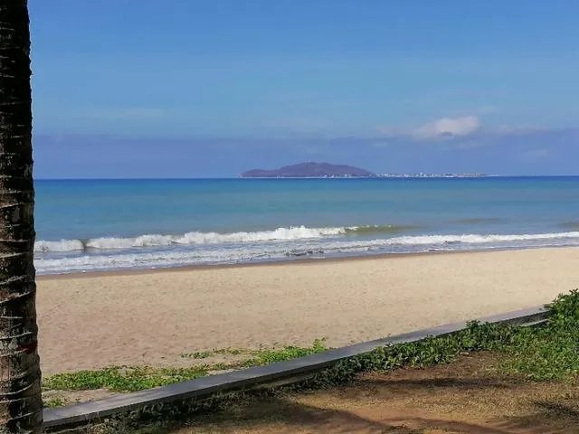 海南自贸港会不会冲击香港呢？