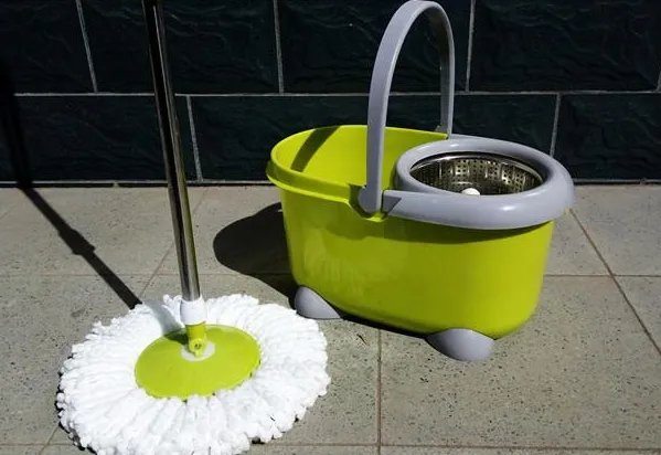 旋转拖把如何使用