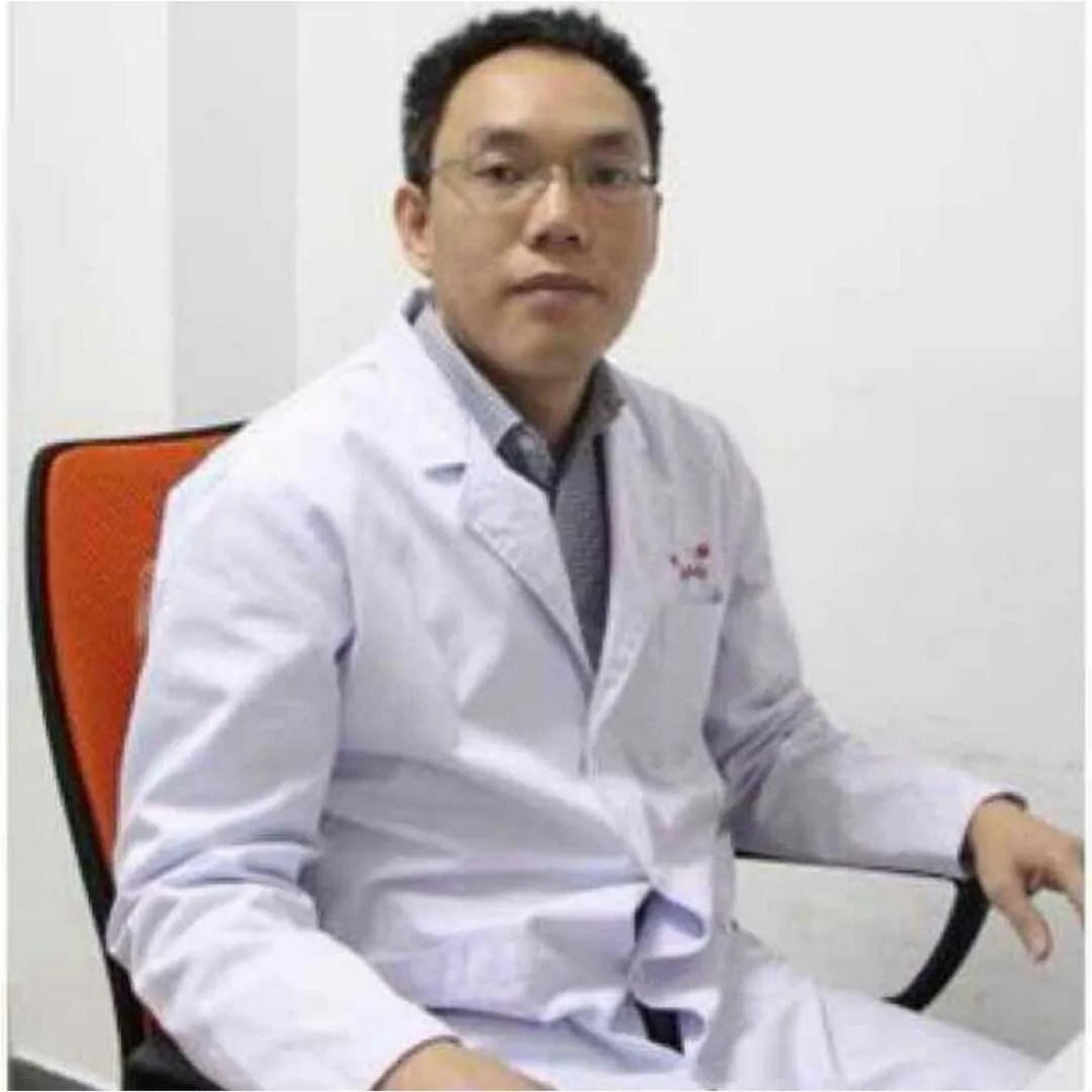 少女眼球纹身后失明