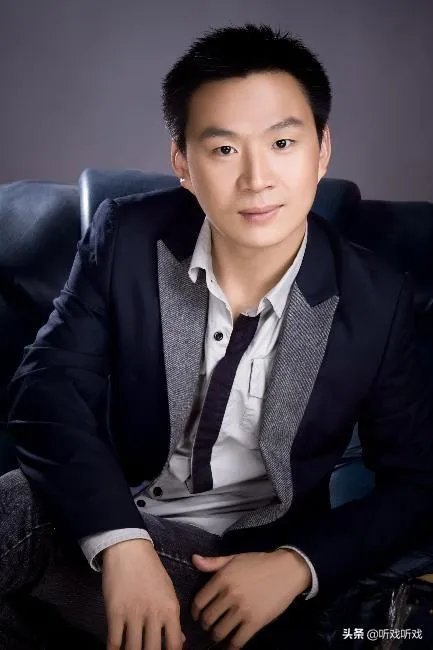 虎美玲年轻时的照片