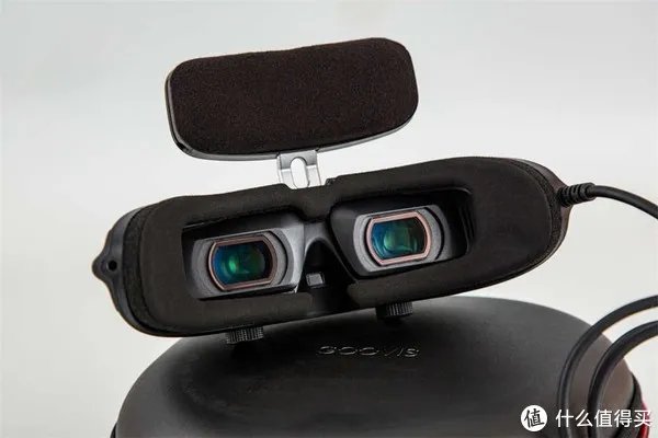 GOOVIS Young评测：800英寸+私密+移动便携，属于新时代的显示设备