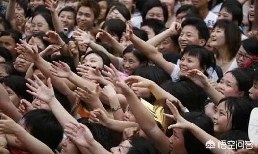 人员密集场所指哪些场所？