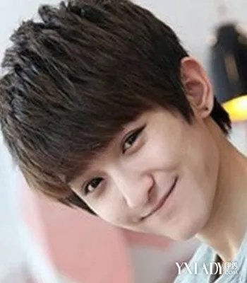 男生学生好看发型图片打造帅气型男