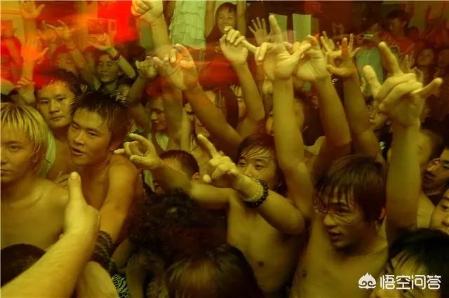 《成都》的小酒馆有什么历史吗？