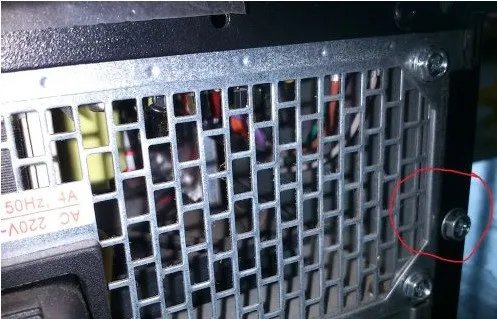 电脑主机显卡在哪个位置,机子有点老了,