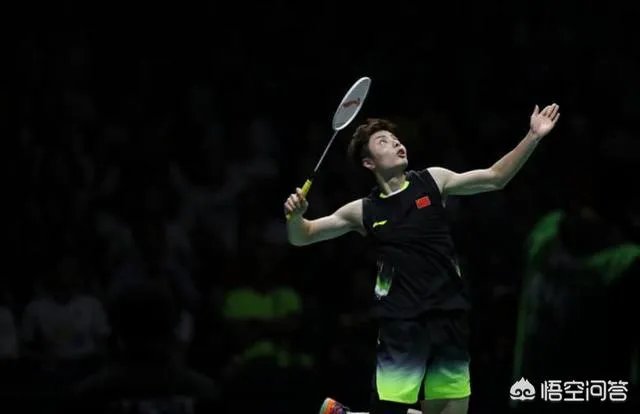 羽毛球世锦赛男单决赛,石宇奇主场0-2不敌桃田贤斗无缘冠军,怎么评价这场比赛?