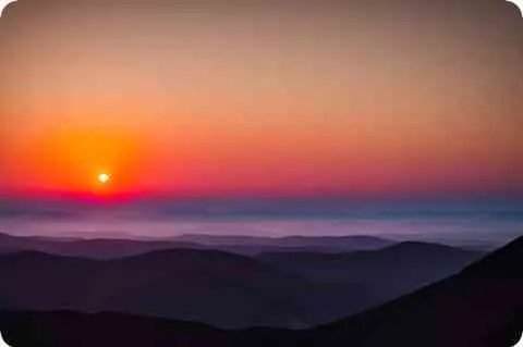 峥嵘是什么意思?