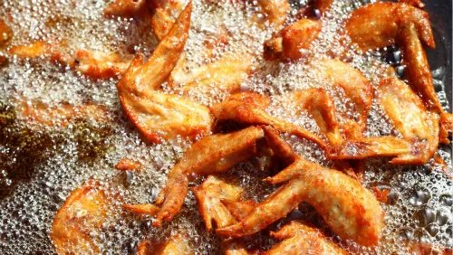 特级油、一级油、二级油…食用油等级越高越有营养吗？丨刘萍萍专栏