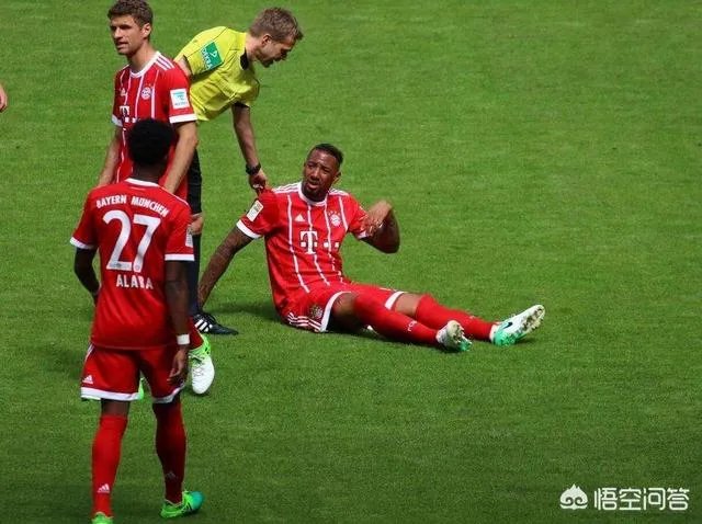 再次被皇马淘汰无缘欧冠决赛，拜仁的问题出在哪里？