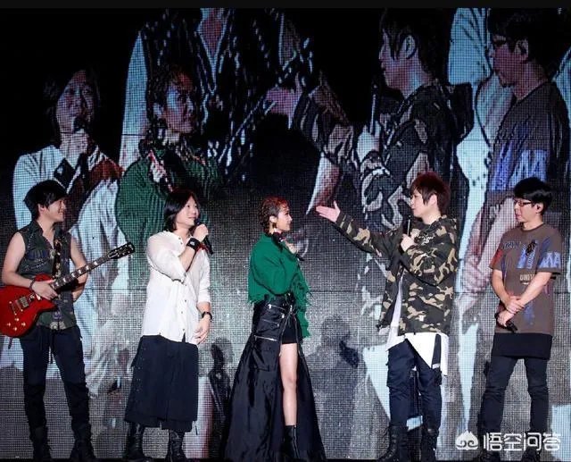 为什么蔡依林会和五月天阿信传绯闻？你觉得他们般配吗？