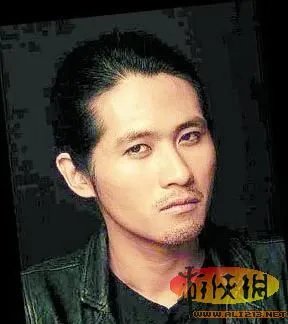 网友直呼重口味！韩寒被曝密会李宇春引车震门