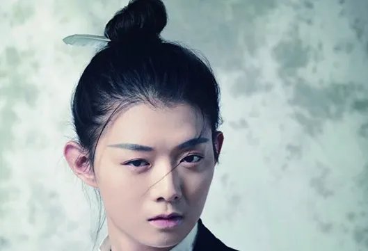 卷珠帘原唱是谁？