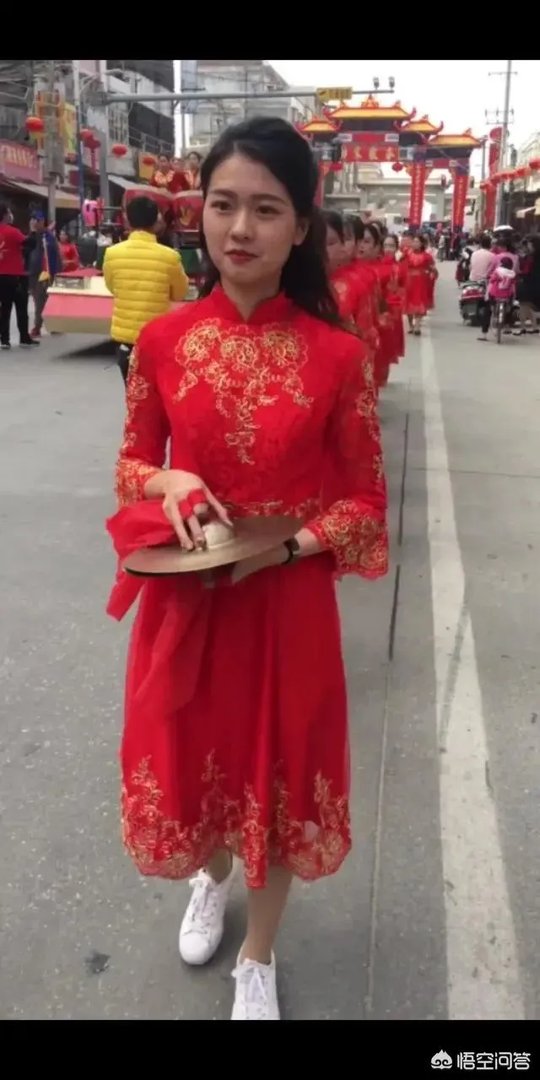 翁佳娜为什么能一下爆红？能红多久？