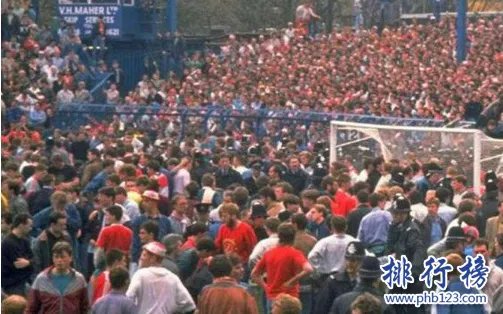 世界十大足球惨案：海瑟尔惨案至300人受伤,英格兰被禁赛5年