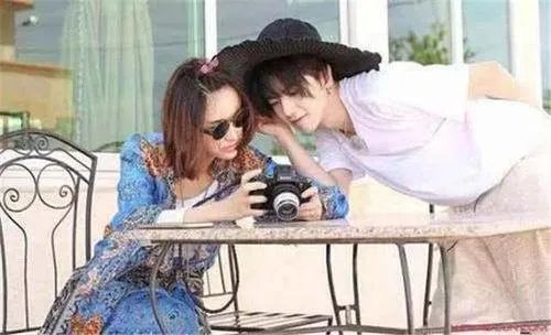 张歆艺跟华晨宇比瘦，为何两个人之间的关系会如此亲密？