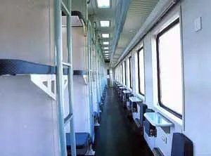 1184次列车硬卧有几层有做过 的么 听说是三层 那是不是太挤了啊 最好带个图说下 谢