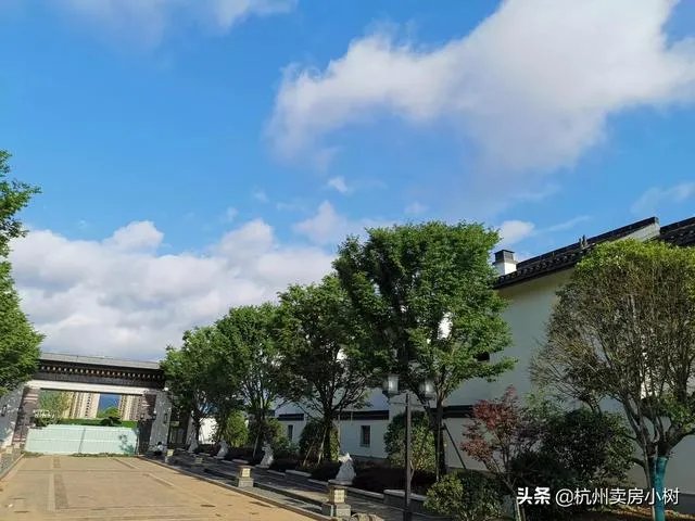 宁波买房明楼街道好还是首南街道好，综合潜力等？