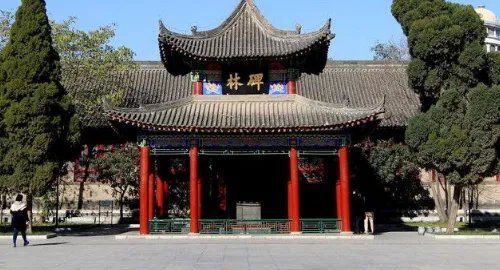 去西安旅游，必去的地方是哪几个？