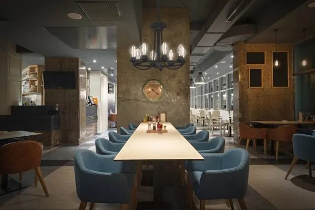 时尚精品生活，来自那束光！