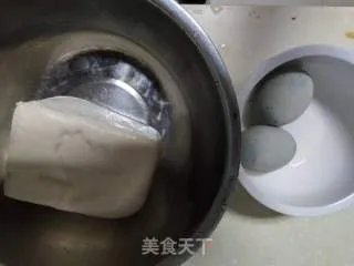 皮蛋豆腐