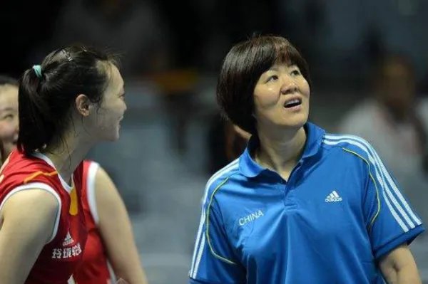 郎平为什么到美国执教？