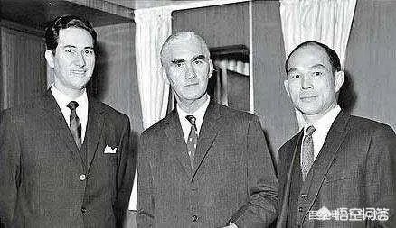 论相貌，王德民和何鸿燊谁帅？