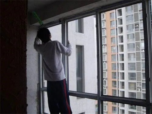 安装门窗的详细步骤是什么