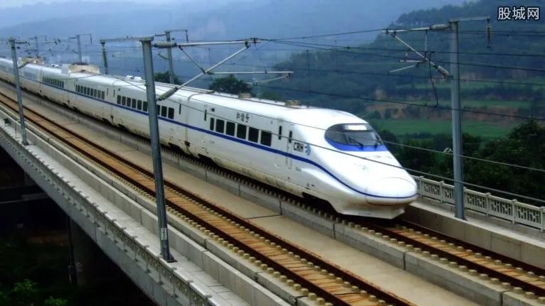 吸烟逼动车降速 乘坐动车要注意的事项