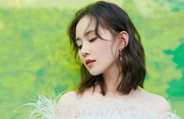 《亲爱的自己》中刘诗诗与朱一龙有吻戏，吴奇隆会吃醋吗？