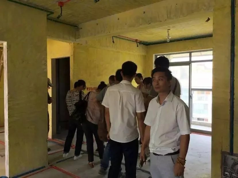 参观样板房：堂堂装修顾问，岂能如此怠慢？