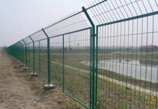 围栏上铁丝刺网施工方法是怎样的