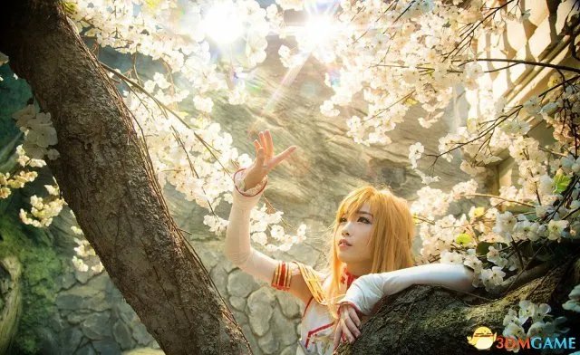 螺旋猫萌神Tomia最新Cos 颜值高穿白丝制服好诱人