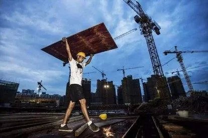 如何看待农民工工地播音腔朗诵再别康桥？